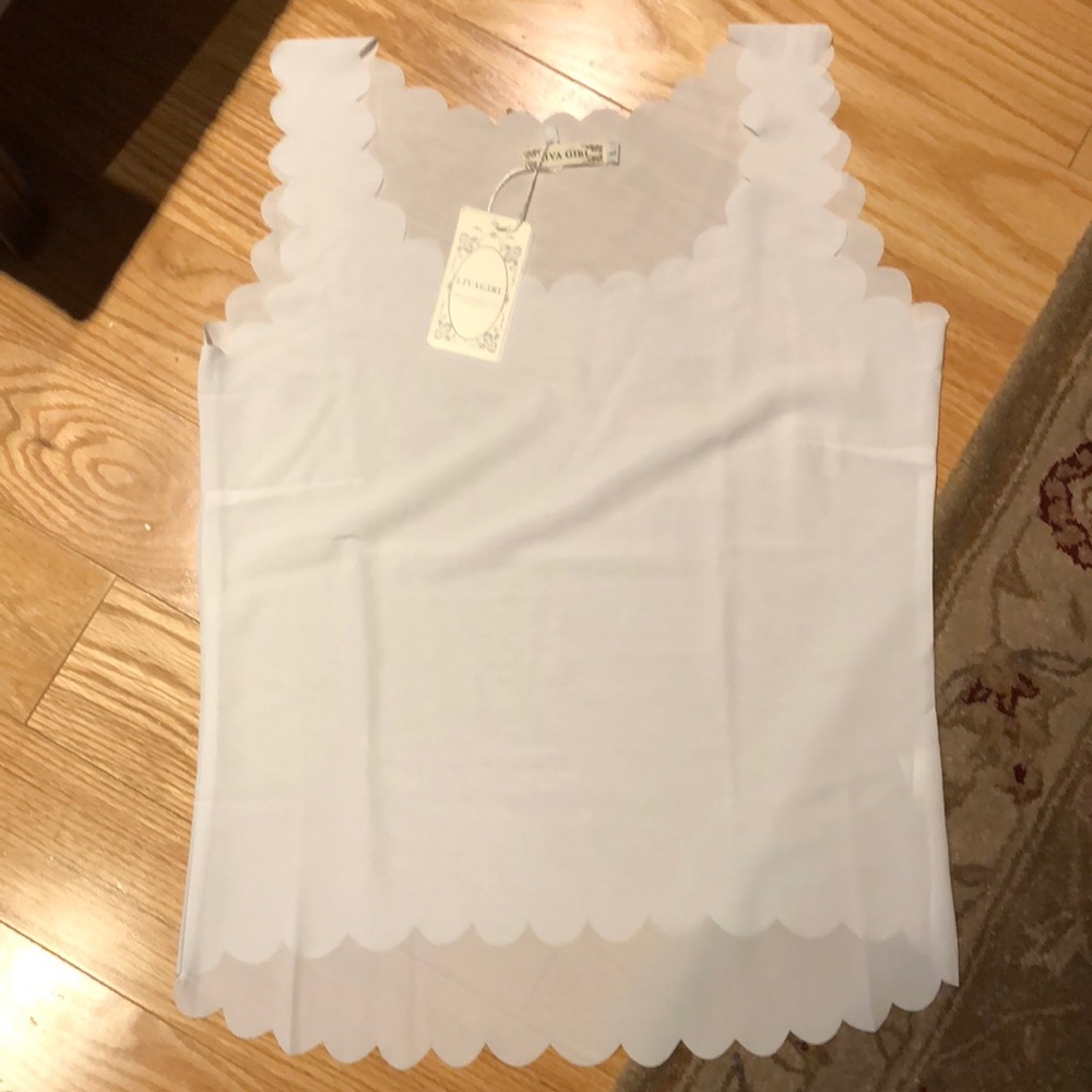 NWT Scalloped Tank Top